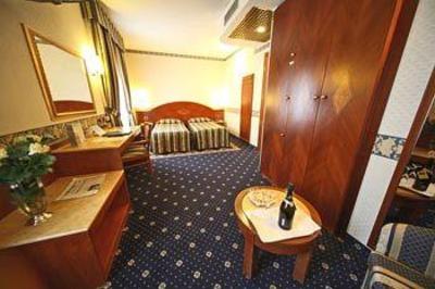 фото отеля Hotel Baviera Mokinba
