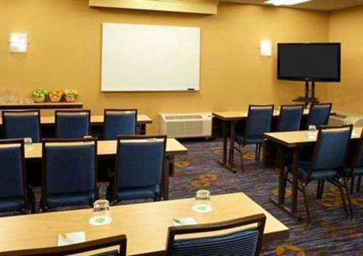 фото отеля Courtyard by Marriott Columbus Worthington