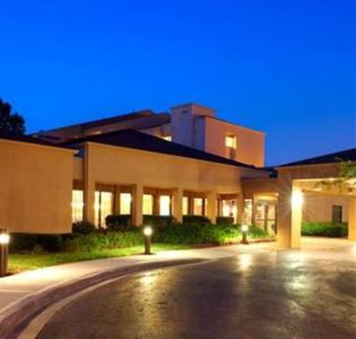 фото отеля Courtyard by Marriott Columbus Worthington