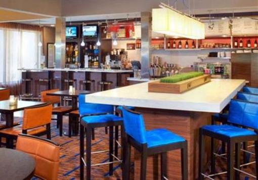 фото отеля Courtyard by Marriott Columbus Worthington