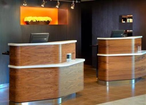 фото отеля Courtyard by Marriott Columbus Worthington