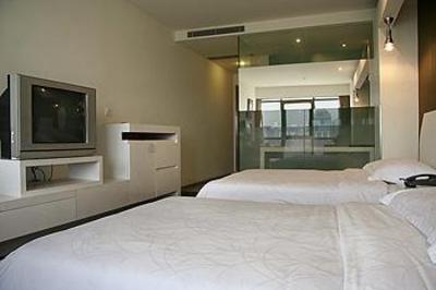фото отеля Motel 268 (Shenzhen Nanshan Qilin)