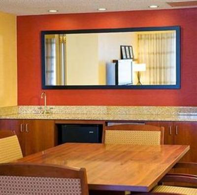 фото отеля Courtyard by Marriott Denver Airport