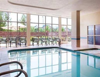 фото отеля Courtyard by Marriott Denver Airport