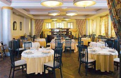 фото отеля Logis Hostellerie De L'europe