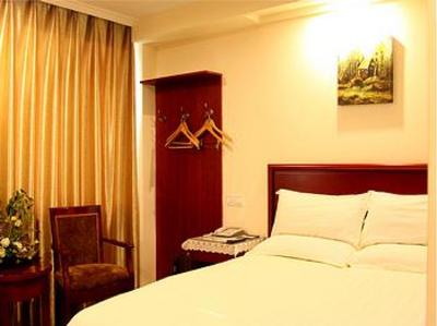 фото отеля Green Tree Inn Chuzhou Dadao Huai'an