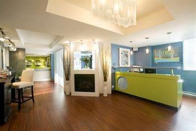 фото отеля Sandman Suites Vancouver on Davie