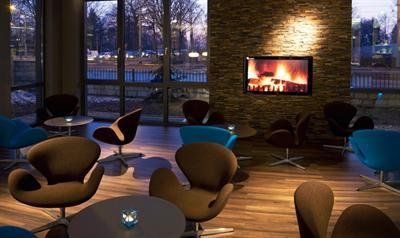 фото отеля Motel One Dresden Palaisplatz
