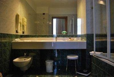 фото отеля Green Center Hotel