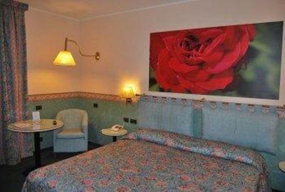 фото отеля Green Center Hotel