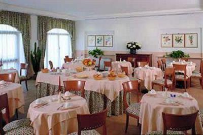 фото отеля Green Center Hotel