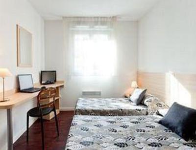фото отеля Residhotel Saint-Etienne Centre