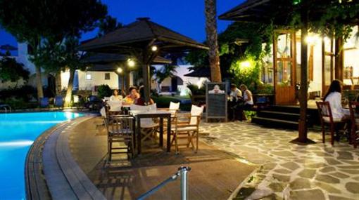 фото отеля Alkyoni Beach Hotel