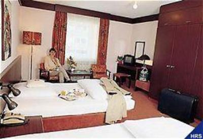 фото отеля Hotel Goldener Hirsch Bayreuth