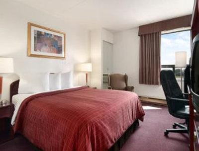 фото отеля Travelodge - Edmonton West