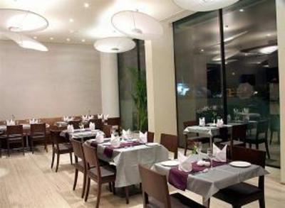 фото отеля Sarovar Portico Rajkot