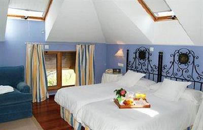фото отеля Casona De La Paca Hotel Cudillero