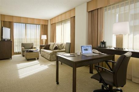 фото отеля Embassy Suites Hotel Palm Beach Gardens-PGA Blvd.