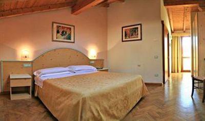 фото отеля Touring Hotel Ferrara