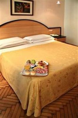 фото отеля Touring Hotel Ferrara