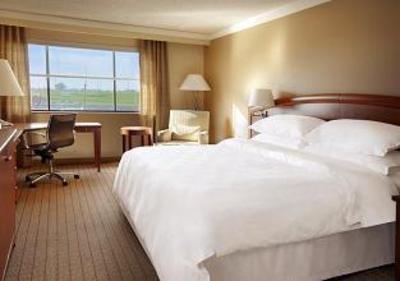 фото отеля Sheraton Laval Hotel