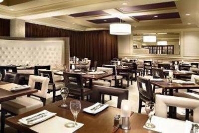 фото отеля Sheraton Laval Hotel