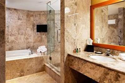 фото отеля Sheraton Laval Hotel