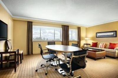 фото отеля Sheraton Laval Hotel