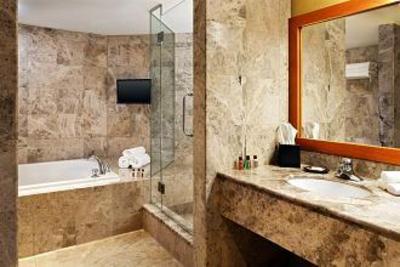 фото отеля Sheraton Laval Hotel