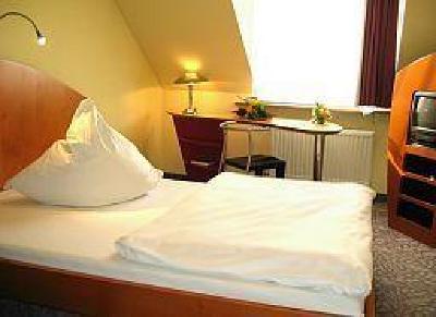фото отеля Mainstreet Hotel