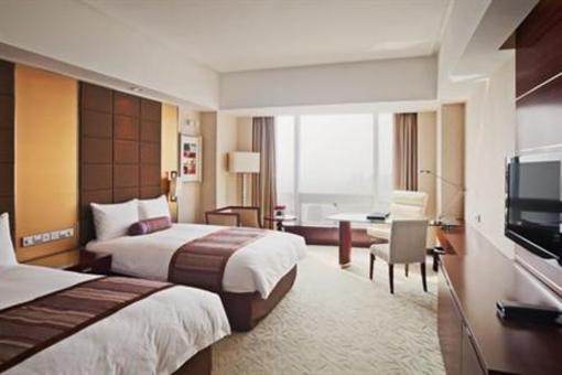 фото отеля Crowne Plaza Yantai Seaview