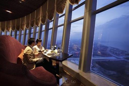 фото отеля Crowne Plaza Yantai Seaview