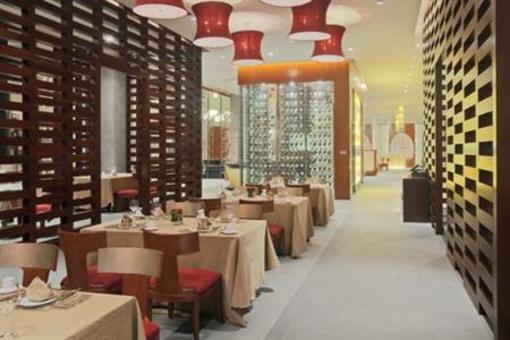 фото отеля Crowne Plaza Yantai Seaview