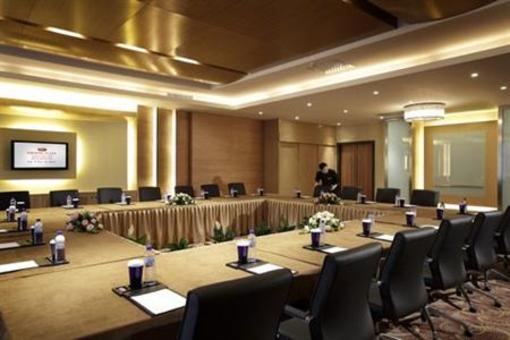 фото отеля Crowne Plaza Yantai Seaview
