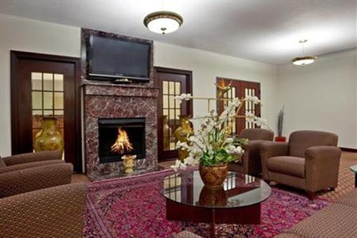 фото отеля Holiday Inn Express Hotel & Suites Farmington Hills