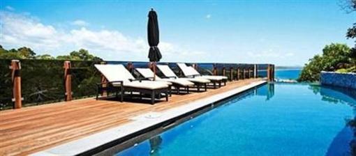 фото отеля Outrigger Little Hastings St Villa And Penthouses