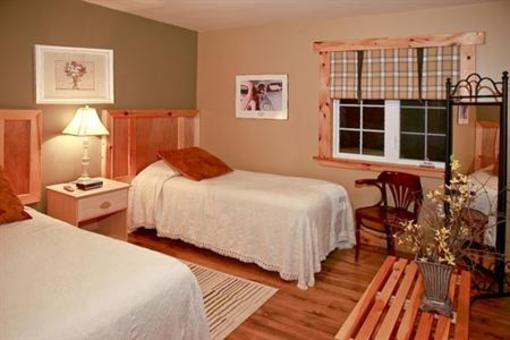 фото отеля Bears Cove Inn