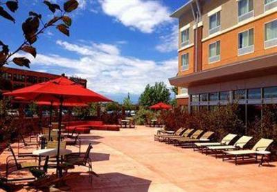 фото отеля Cambria Suites Pueblo