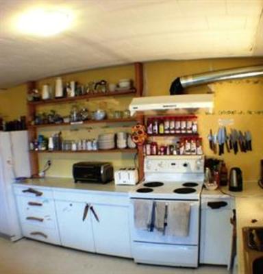 фото отеля Tofino Travellers Guesthouse