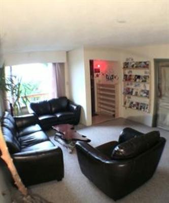 фото отеля Tofino Travellers Guesthouse