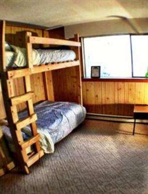 фото отеля Tofino Travellers Guesthouse