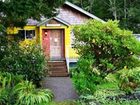 фото отеля Tofino Travellers Guesthouse