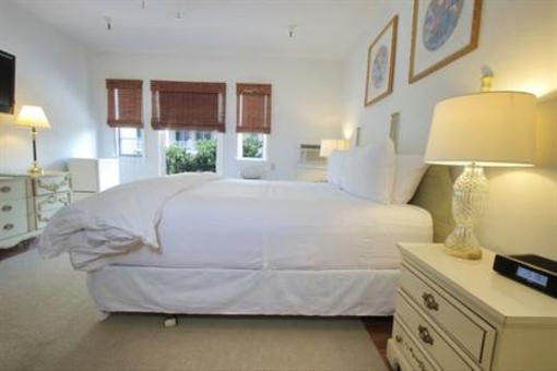 фото отеля Palm Beach Historic Inn