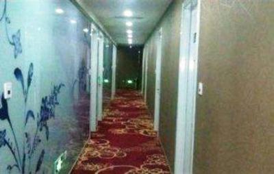 фото отеля Super 8 Hangzhou Huanglong Yuquan Xiaoqu