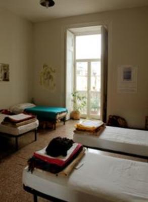 фото отеля 6 Small Rooms