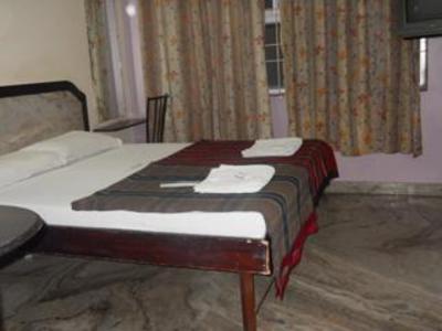 фото отеля Royal Regency Lodge