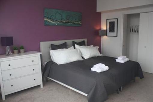 фото отеля Dharma Home Suites JC at Grove Station