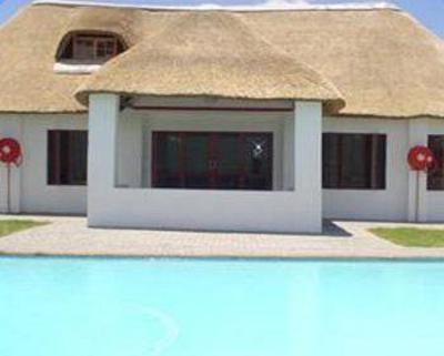 фото отеля Honeymoon Lodge