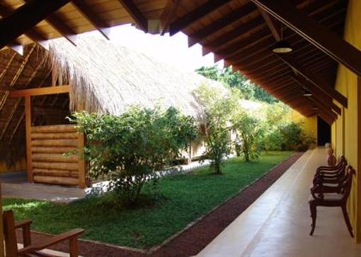 фото отеля Muthumuni Beach Resort
