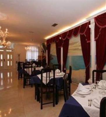 фото отеля Hotel Larry